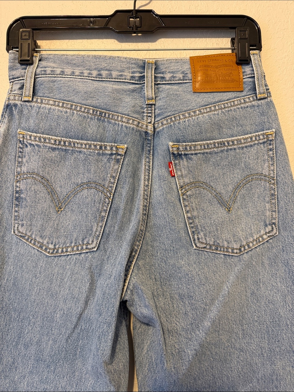 Levi's Light Blue Straight Leg Dad Jeans - Picture 6 of 7